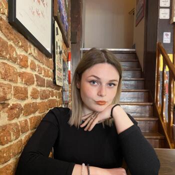 Baby-sitter in Anderlues: Anastasia