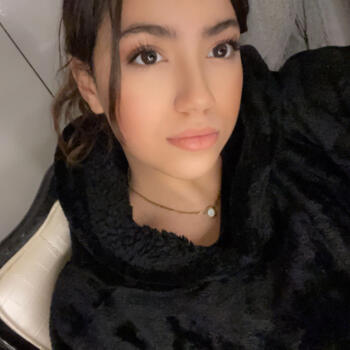 Babysitter in Clichy: Hajar