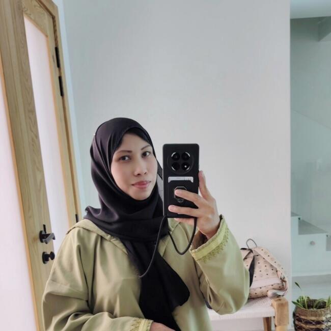 جليسة أطفال في دبي: Majelyn