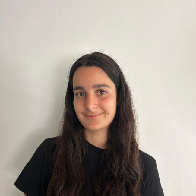 Babysitter in Saint-Jean-de-Védas: Louise