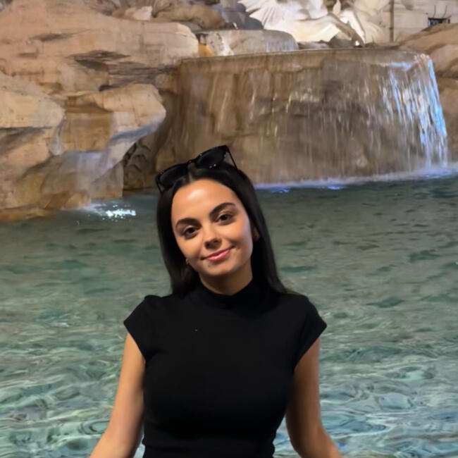 Canguro en Oviedo: Nadia