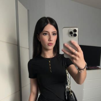 Babysitter in Clermont-Ferrand: Chahinez