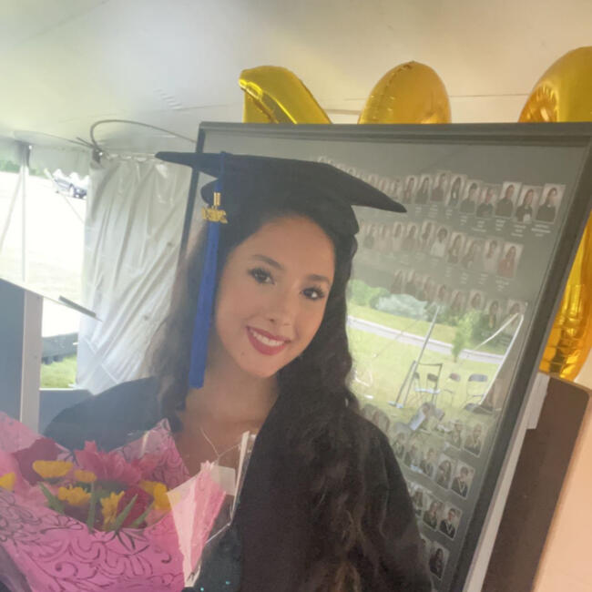 Baby-sitter in Anjou: Yousra