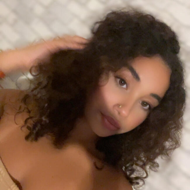 Babysitter in Champigny-sur-Marne: Khélia