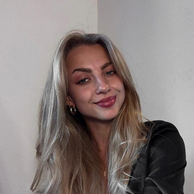 Babysitter in Bari: Valentýna