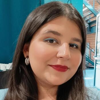 Babysitter in Paris: Deepti