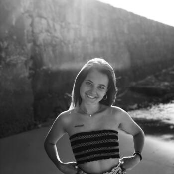 Babysitter em Peniche: Laura