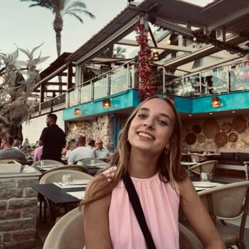 Babysitter in Beerse: Marie