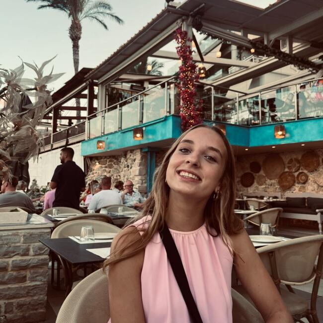 Babysitter in Beerse: Marie