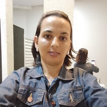 Babysitter in Dourados: Joline de oliveira silveira