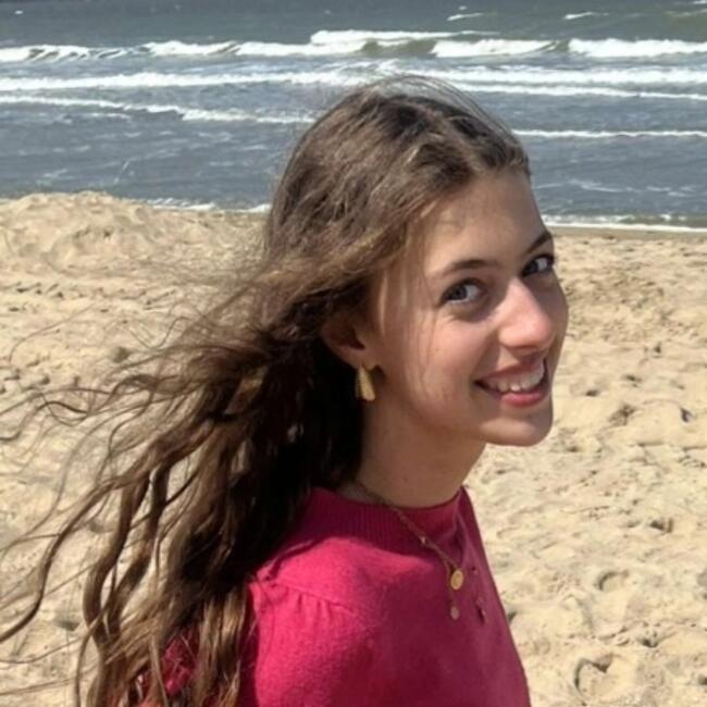 Babysitter in Woluwe-Saint-Pierre - Sint-Pieters-Woluwe: Manon
