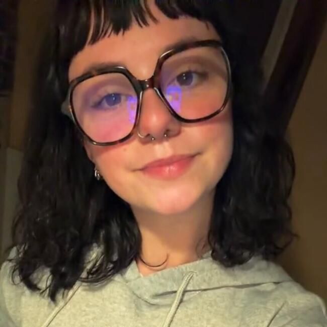 Babysitter in Combs-la-Ville: Elyse