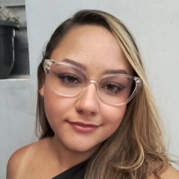 Babysitter in Poá (São Paulo): Nayara
