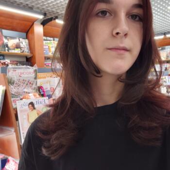 Babysitter Beauvais: Cécile