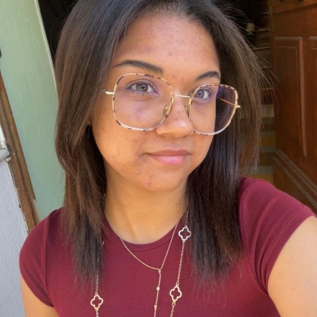 Babysitter in Jonage: Ambre