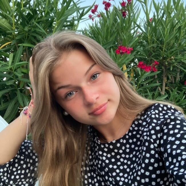 Babysitter in Lille: Émilie