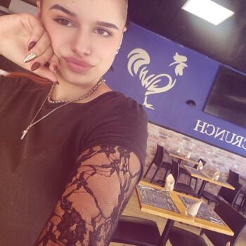 Babysitter in Souprosse: Kaytline