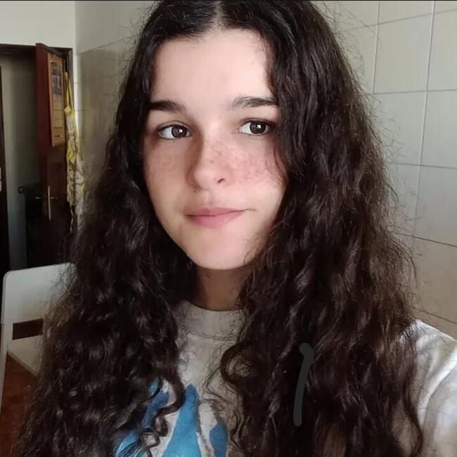 Babysitter em Amadora: Leticia