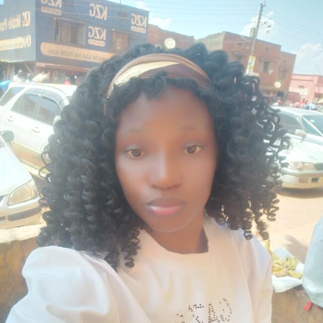 Nanny in Jinja: Jollen