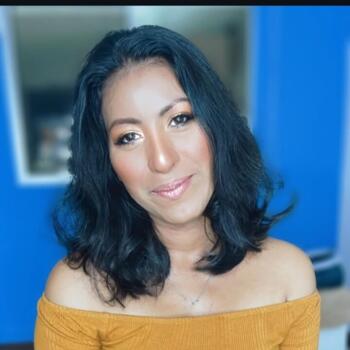 Babysitter in Piedades: Glenda