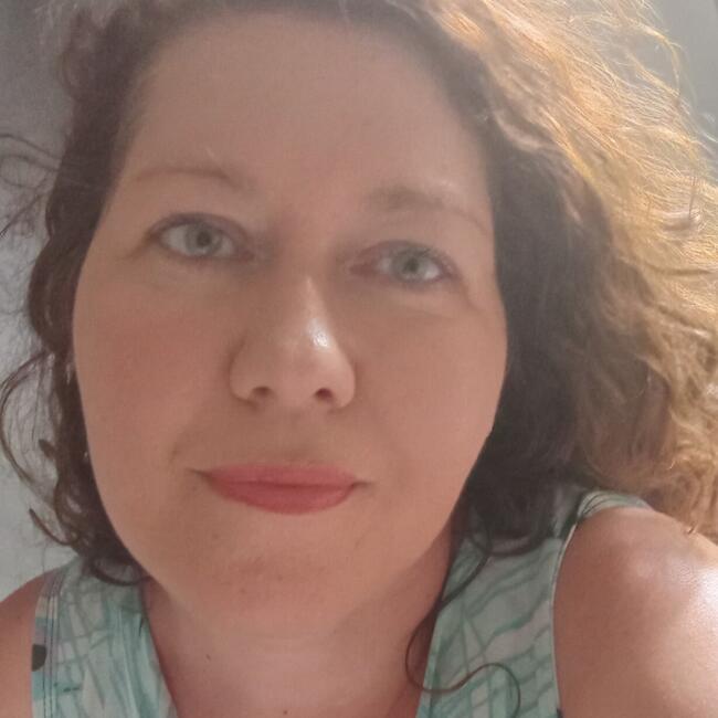 Babysitter in Hidrolândia (Goiás): Gisele