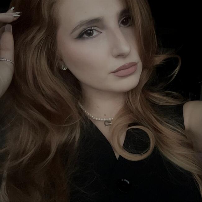 Babysitter in Brasov: Andreea Beatriz