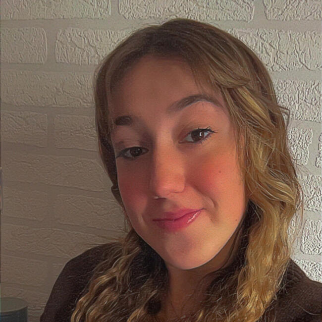 Babysitter in Plourin-lès-Morlaix: Lilou