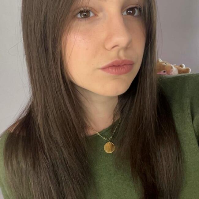 Babysitter in Les Sables-d'Olonne: Iris