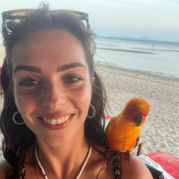 Babysitter in Hervey Bay: Lina