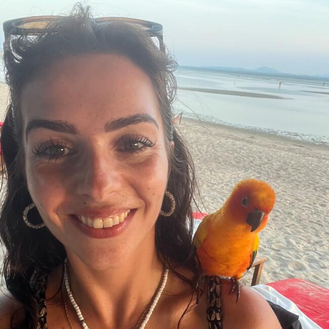 Babysitter in Hervey Bay: Lina