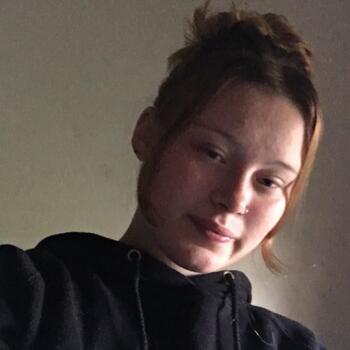 Babysitter in Bendigo: Louise