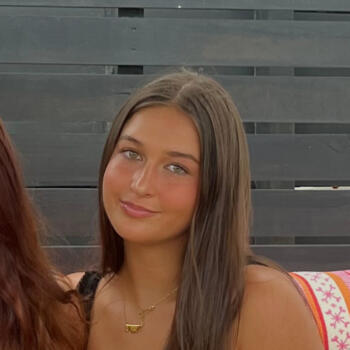 Baby-sitter in Christchurch: Ava