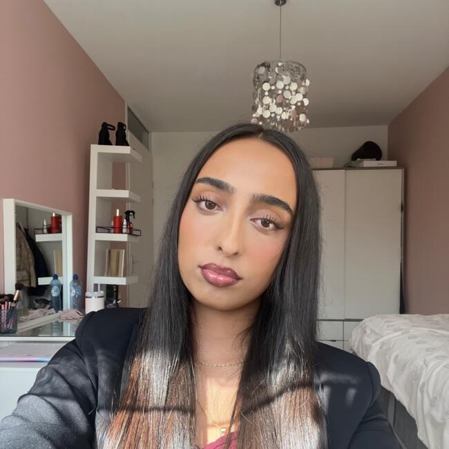 Oppas in Den Haag: Aylin