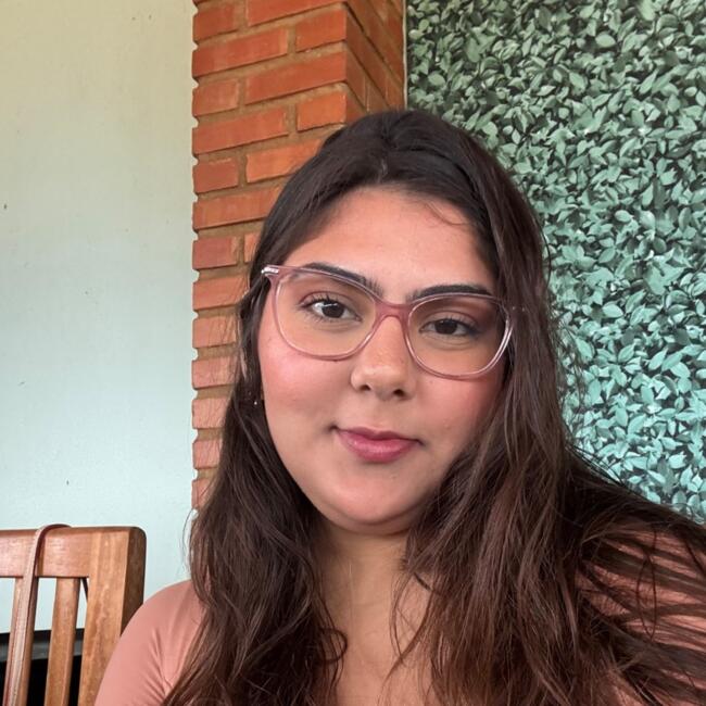 Babysitter in Teresópolis: Alice