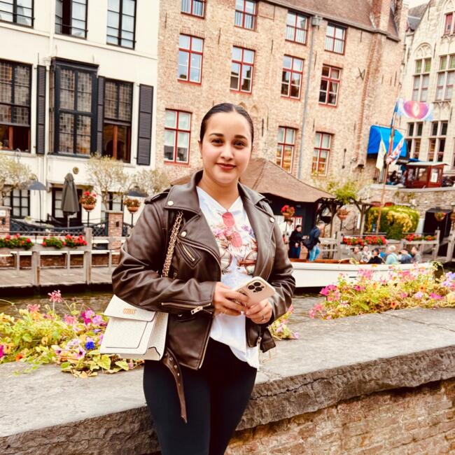 Babysitter in Brugge: Sanshila