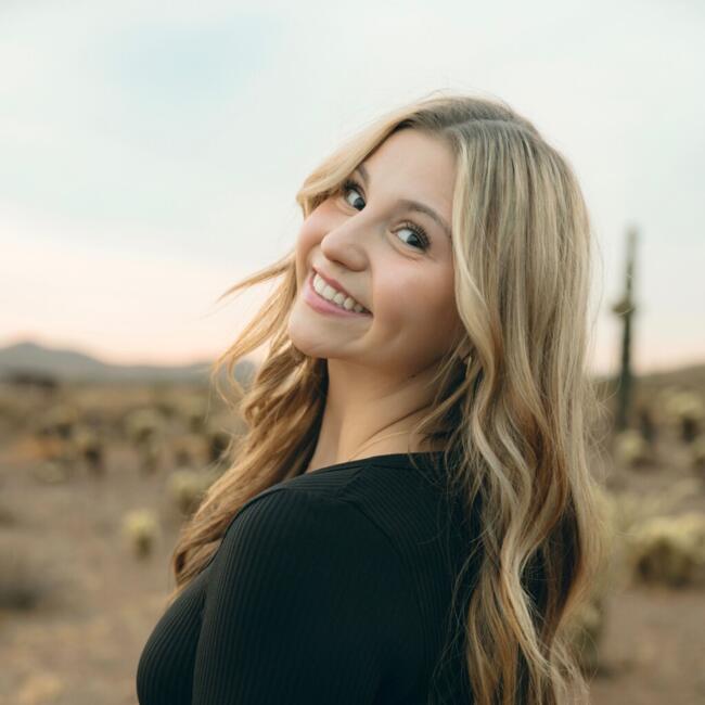 Babysitter in Phoenix: Kennedy