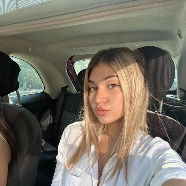 Babysitter in Keratsini: Χριστινα