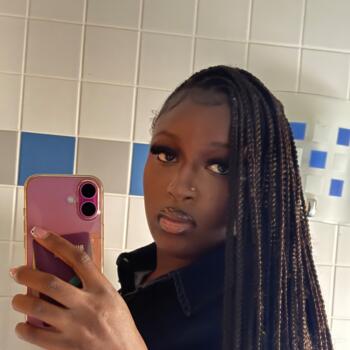 Babysitter in Mondorf-les-Bains: Vittoria