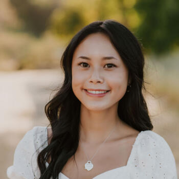 Babysitter in Los Angeles: Nia