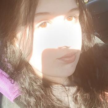 Babysitter in Adelaide: Jade