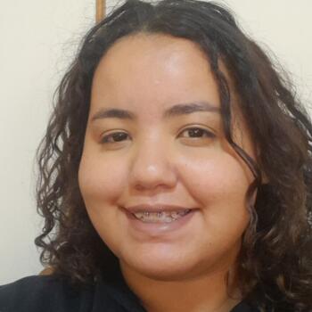 Babysitter in Campinas: Leticia