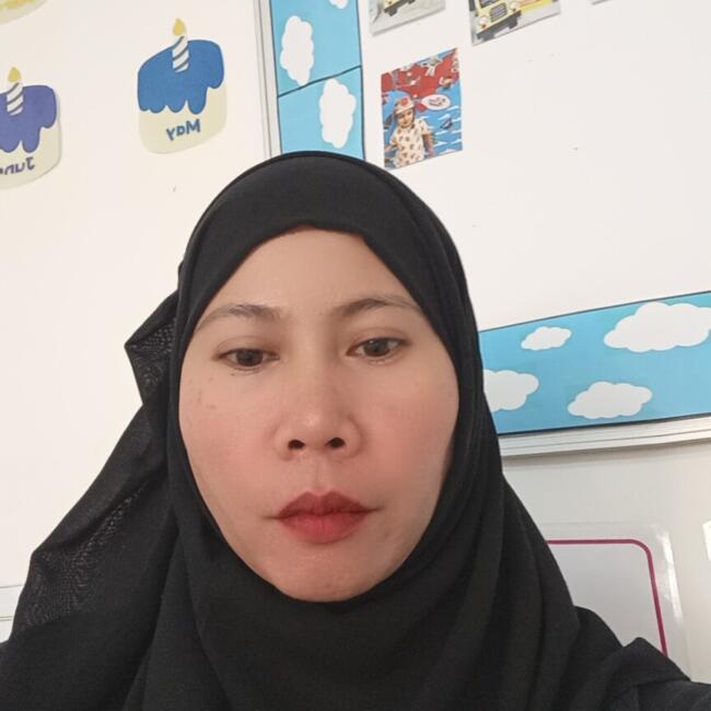 Babysitter in Khobar: Miriam