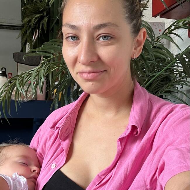 Singapore Island 的临时保姆工作: Diana