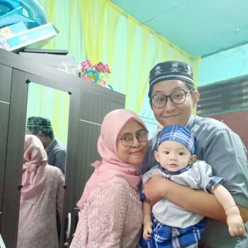 Lowongan pekerjaan babysitting di Kota Bekasi: lowongan pekerjaan babysitter Viras dwi