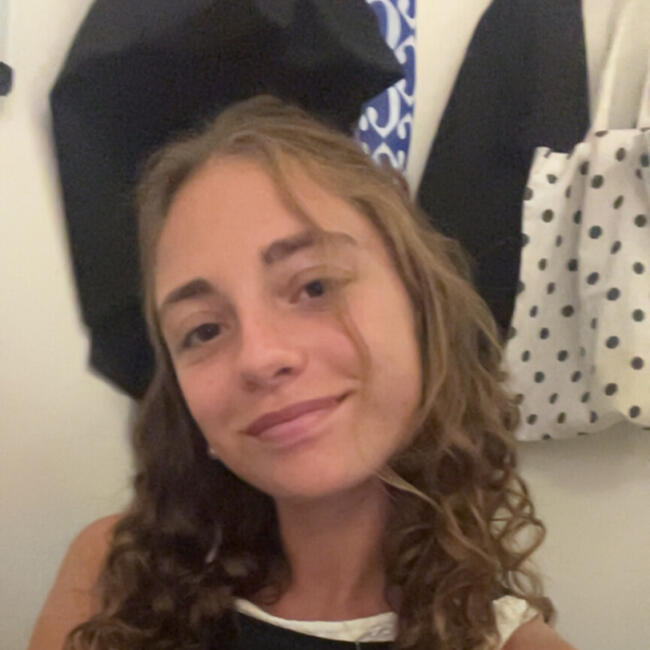 Babysitter in Berneval-le-Grand: Louisy