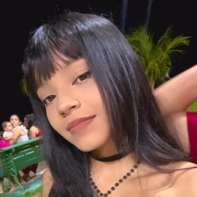 Babysitter in Santarém: Clara