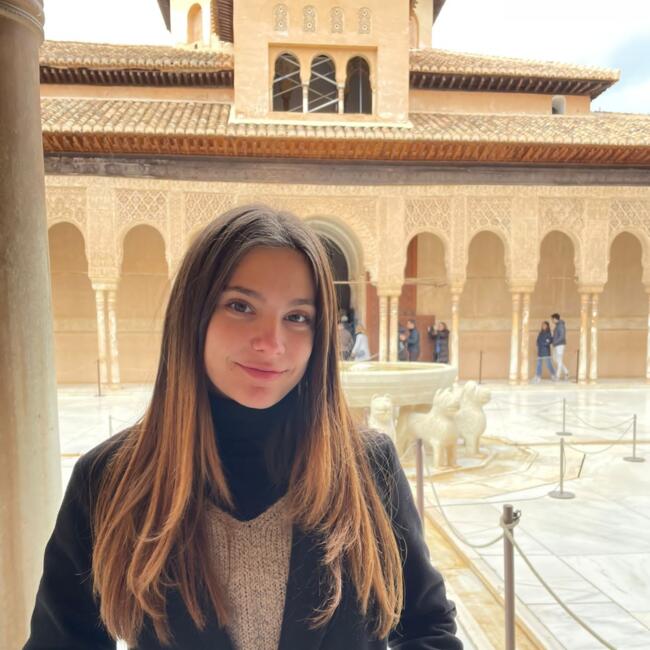 Babysitter in Alcalá de Guadaira: Paloma