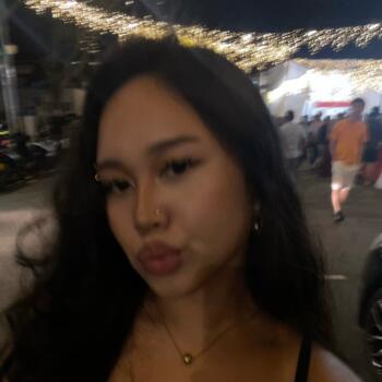 Babysitter in Singapore: Angelique 