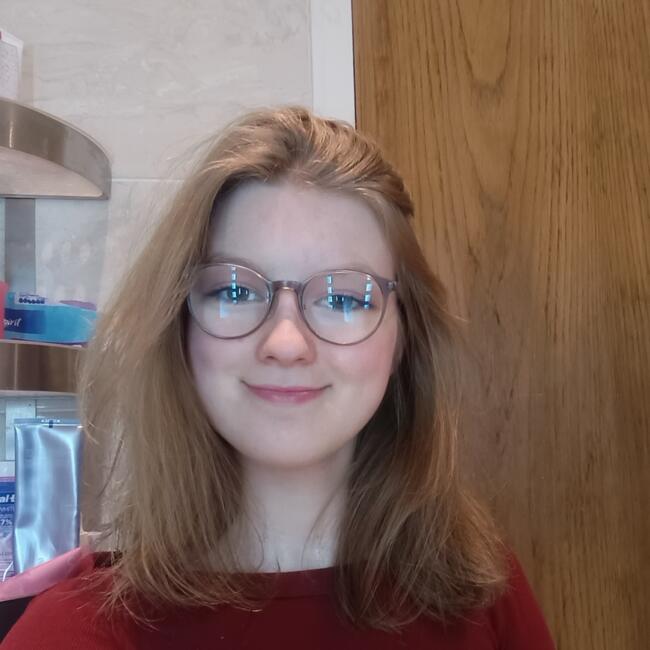 Babysitter in Roeselare: Evi