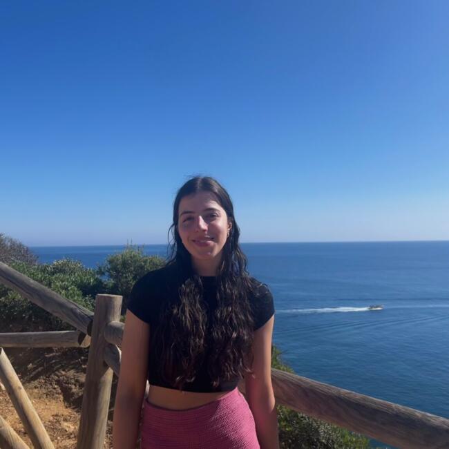 Babysitter em Amarante: Bruna